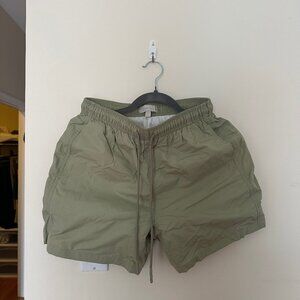 Standard Cloth Nylon Shorts in Green (Size small)